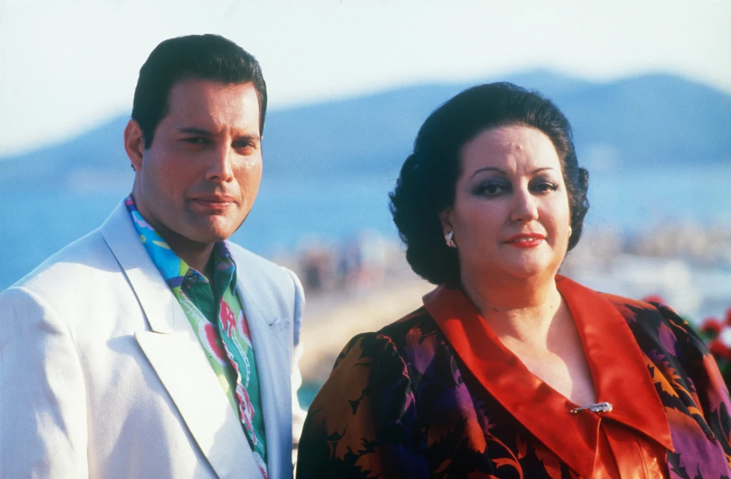 Najprawdopodobniej w 1987 roku dowiedział się, że ma AIDS. Krótko po tym zaprosił do studia śpiewaczkę operową Montserrat Caballé i spełnił swoje marzenie łącząc rocka z operą i wydając album "Barcelona" (później piosenka została motywem przewodnim Igrzysk Olimpijskich w Barcelonie w 1992 roku). Najprawdopodobniej w 1987 roku dowiedział się, że ma AIDS. Krótko po tym zaprosił do studia śpiewaczkę operową Montserrat Caballé i spełnił swoje marzenie łącząc rocka z operą i wydając album "Barcelona" (później piosenka została motywem przewodnim Igrzysk Olimpijskich w Barcelonie w 1992 roku).